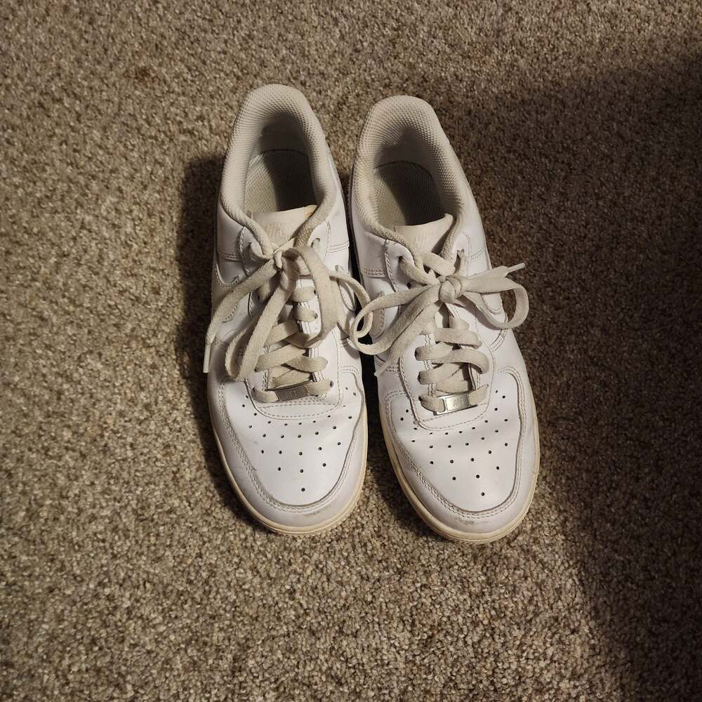 Nike Air Force 1 Low 'Triple White' Women's Sneakers (Style DD8959-100)